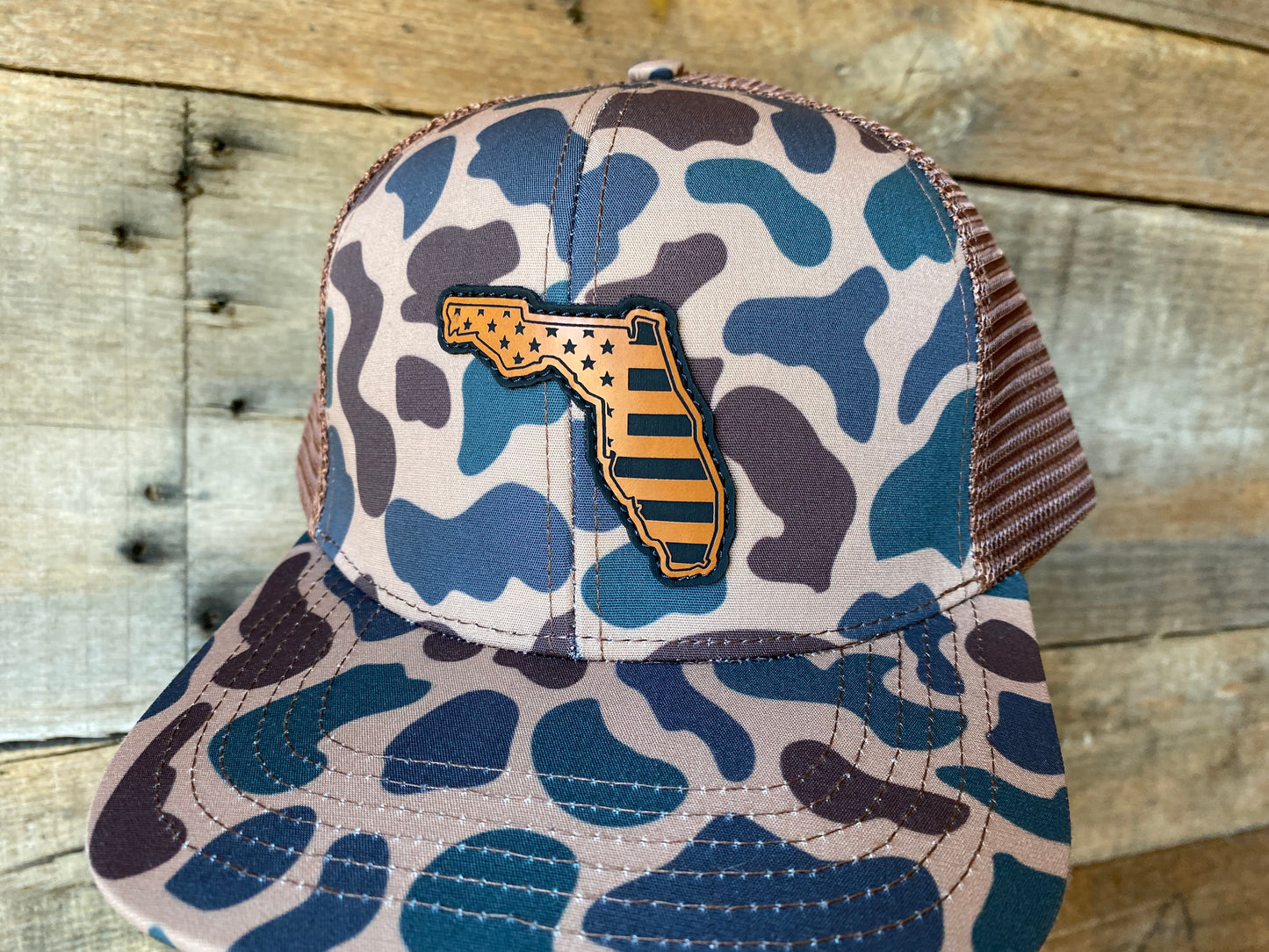 Florida Outline w/ US Flag Inlaid - Buckskin on Delta