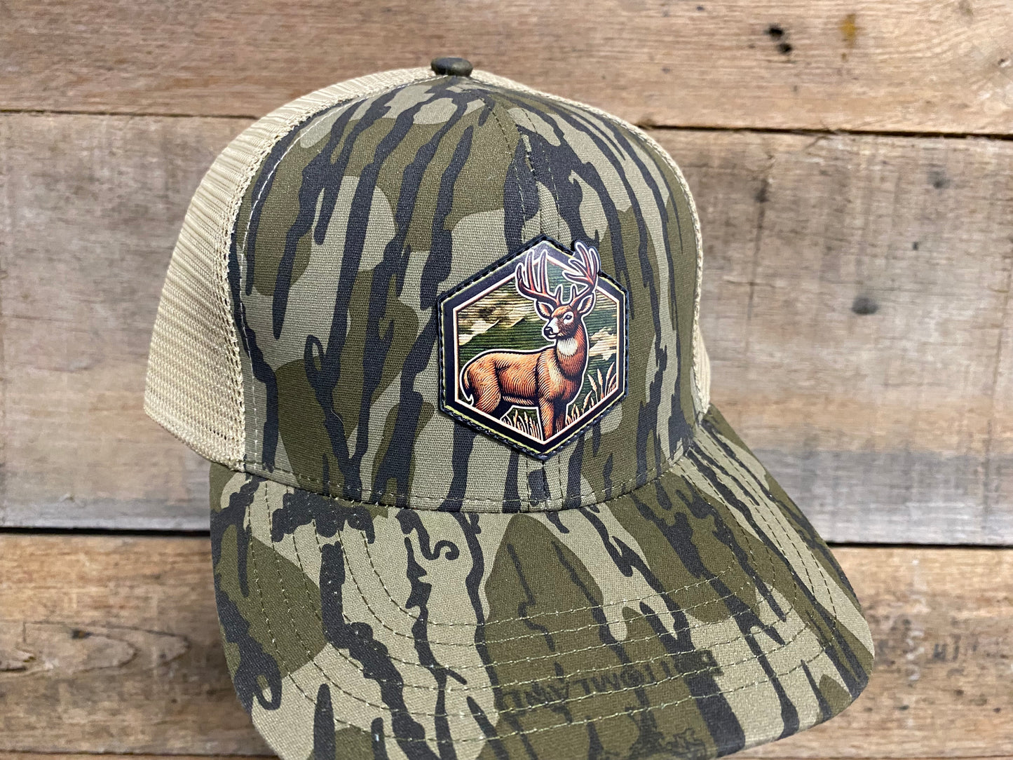 Whitetail Deer Hex - Mossy Oak Bottomland