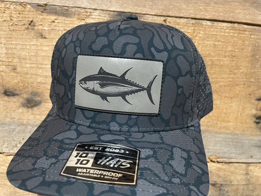 Tuna - Flint Grey on Blackout Camo