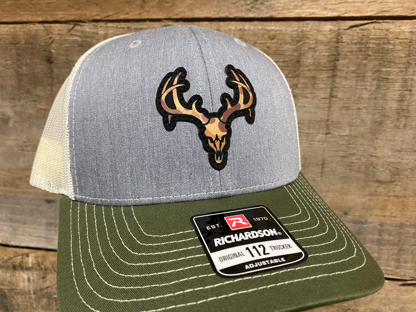 Deer Skull - Drake Camo on Heather Grey/Birch/Green