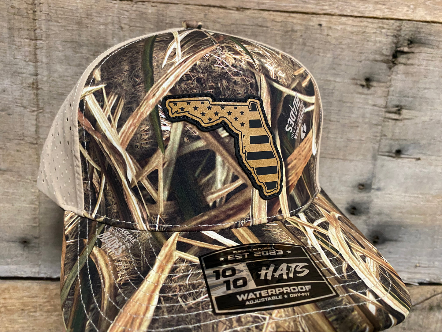 Florida Outline w/ US Flag Inlaid - Tan on Mossy Oak Blades 1010
