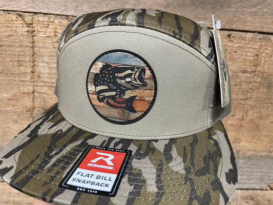 Bass US Flag - Weathered Wood - Mossy Oak Bottomland/Khaki