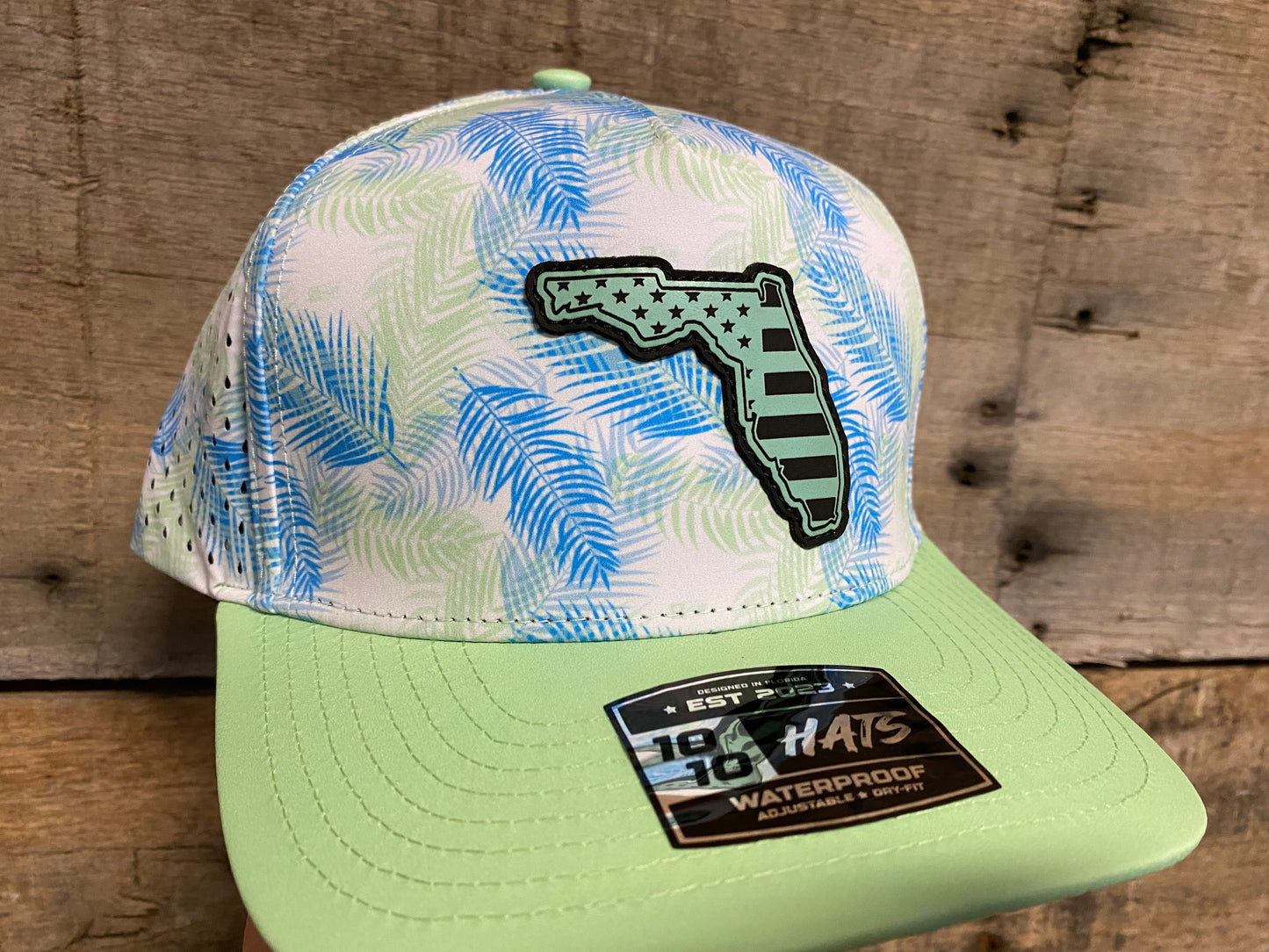 Florida Outline w/ US Flag Inlaid - Seafoam Green on Pastel Palms