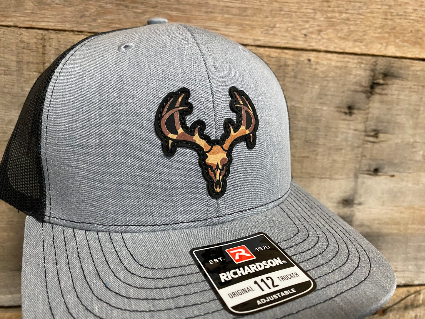 Deer Skull - Drake Camo on Heather Grey/Black